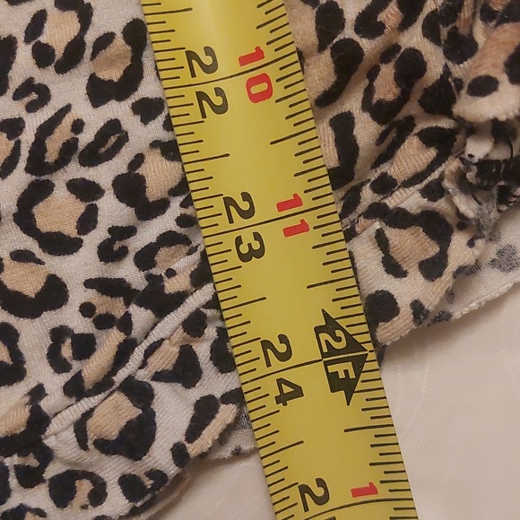 Joyspun Cheetah Print Pajama Set Top And Shorts Sz XL 16-18 - Picture 14 of 17